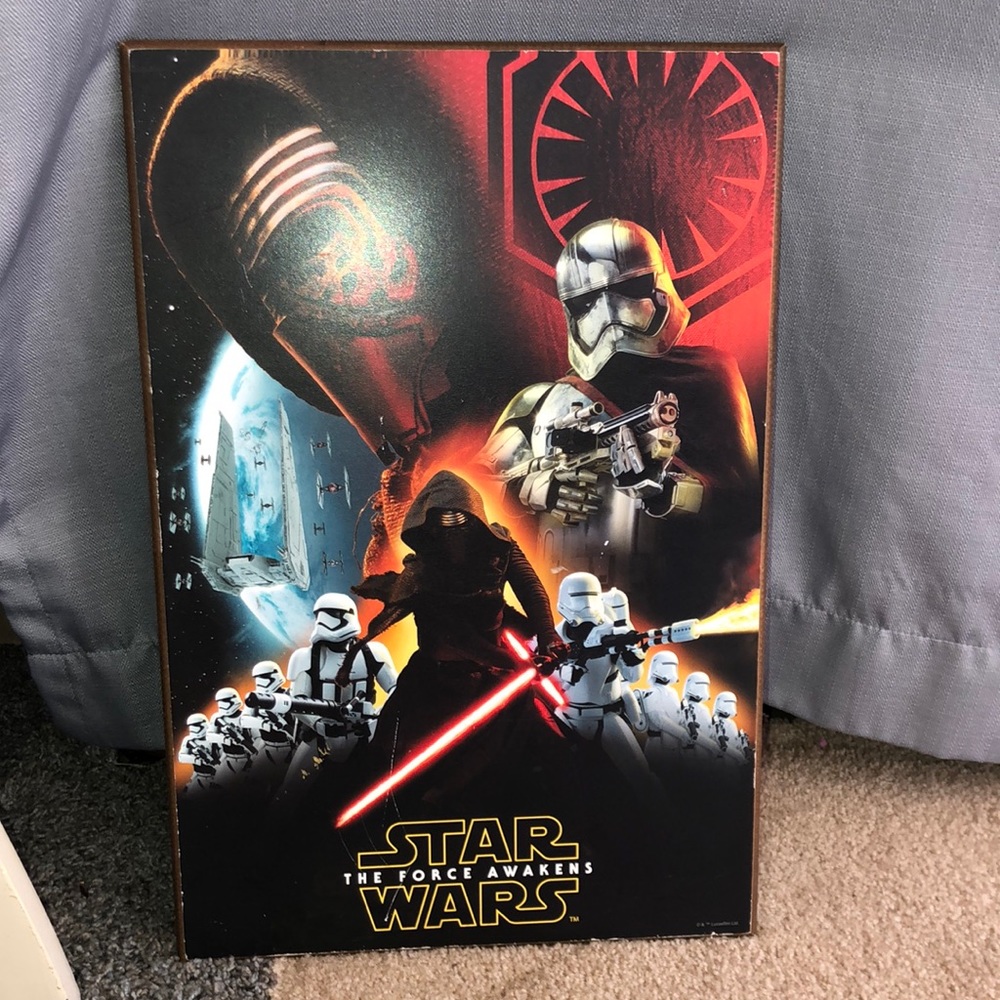 Star Wars wall decor.